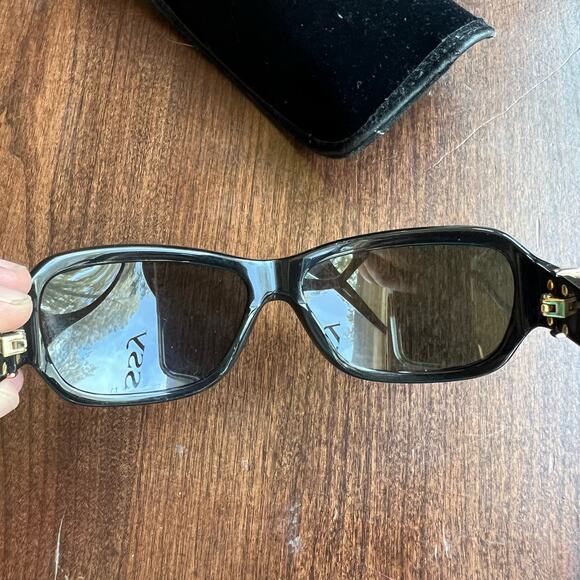 Marc Jacobs MJ101/S 80785 Black Gold Frame Sunglasses Italy 58-15-125 w/ case - Picture 10 of 11